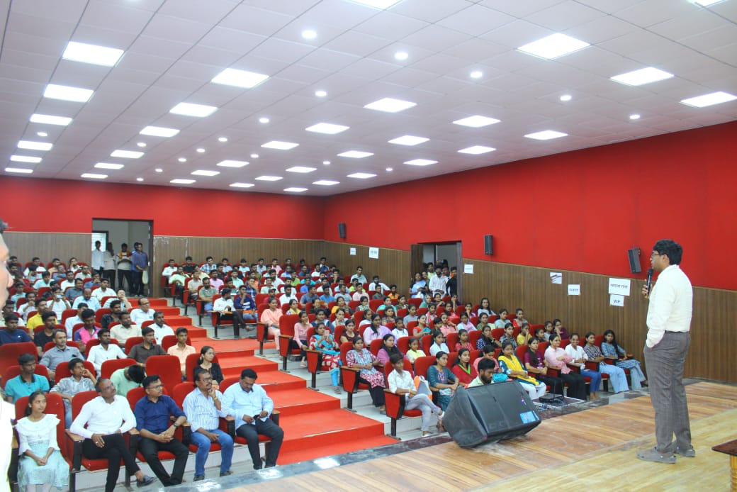  महत्वाचे 